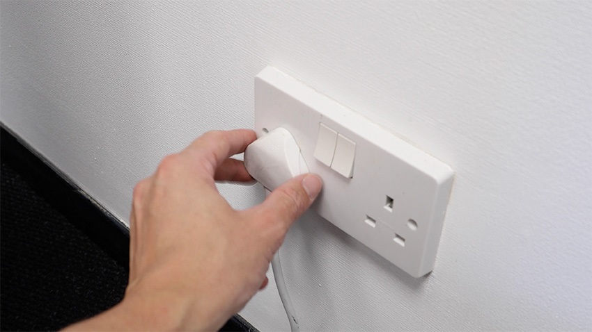 Turn off and eliminate all power to your oven